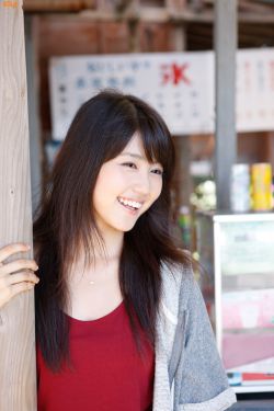 人间水蜜桃三女一男网名